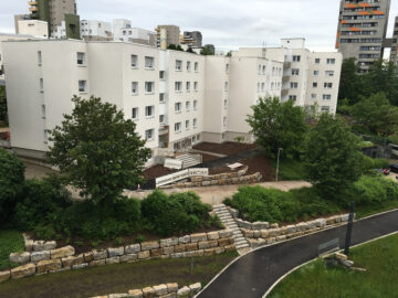 modernisierte 1,5-Zimmer-Wohnung mit Balkon, 70378 Stuttgart