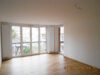 Schöne 3 Zimmer-Wohnung mit Balkon in Stuttgart-Ost - Wohnzimmer