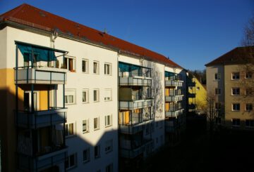 modernisierte 2-Zimmer Wohnung mit Balkon in S-Gablenberg, Wagenburgstraße 164, 70186 Stuttgart
