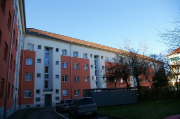 modernisierte 2-Zimmer Wohnung mit Balkon, Wagenburgstraße 158, 70186 Stuttgart