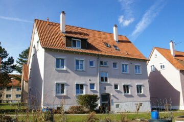renovierte 3-Zimmer-DG-Wohnung in Stuttgart- Feuerbach / Befristung 30.06.2030, Idarwaldstraße 8, 70469 Stuttgart
