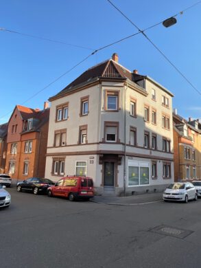 Modernisierte 2-Zimmer-Wohnung mit Balkon, Achalmstraße 23, 70188 Stuttgart