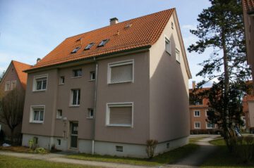 kleine 2-Zimmer-DG-Wohnung in Stuttgart- Feuerbach / Befristung 30.06.2030, Steebstraße 7, 70469 Stuttgart