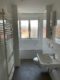 frisch modernisierte 3-Zimmer Wohnung in S-Ost - Tageslichtbad mit Badewanne